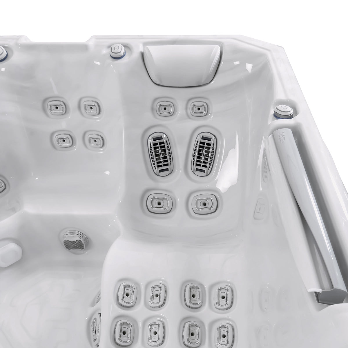 Wellis® Atlas Life Premium - Staffordshire Hot Tubs & Swimspas
