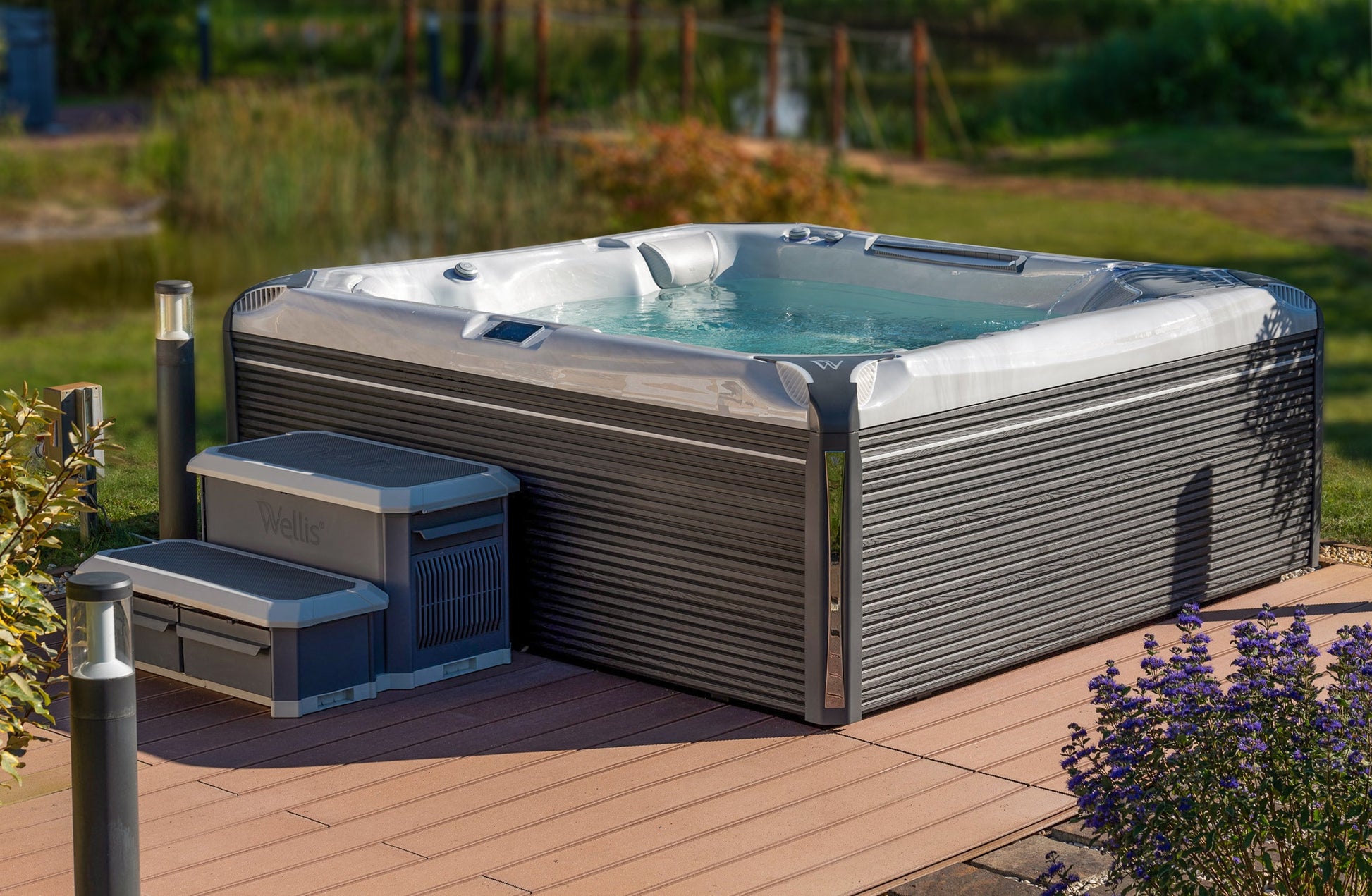 Wellis® Atlas Life Premium - Staffordshire Hot Tubs & Swimspas